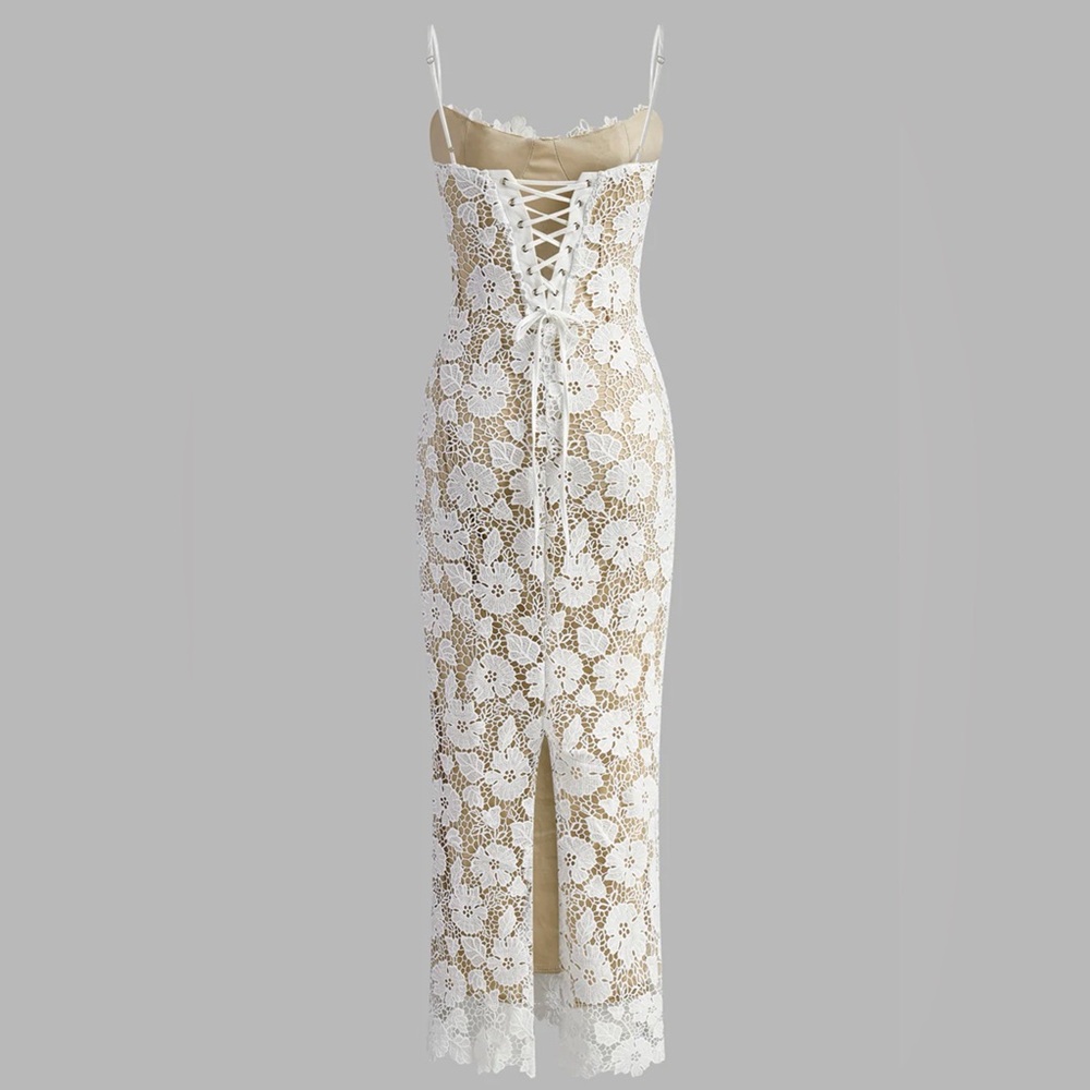 Elegant White Lace Dress - Picture 2 of 6